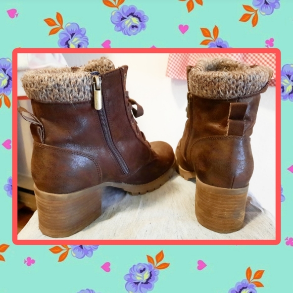 Warm Boots - Picture 2 of 2
